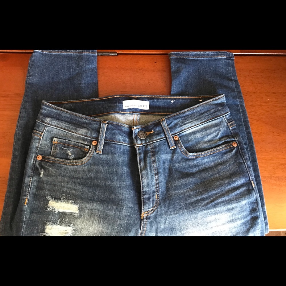 Ann Taylor Loft Skinny Curvy Distressed Midrise Jeans Size 27/4